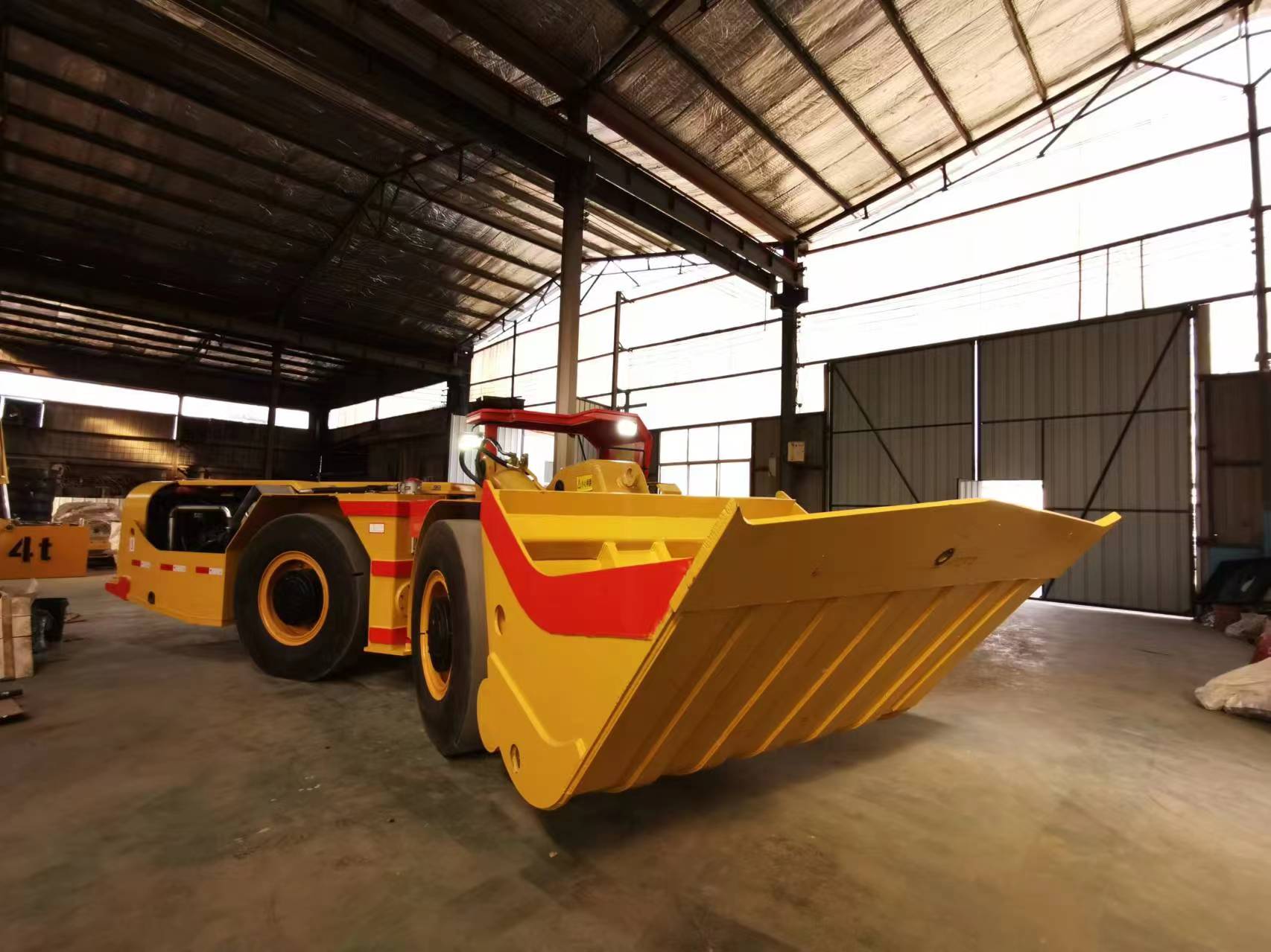 What are the precautions for using underground electric scrapers?