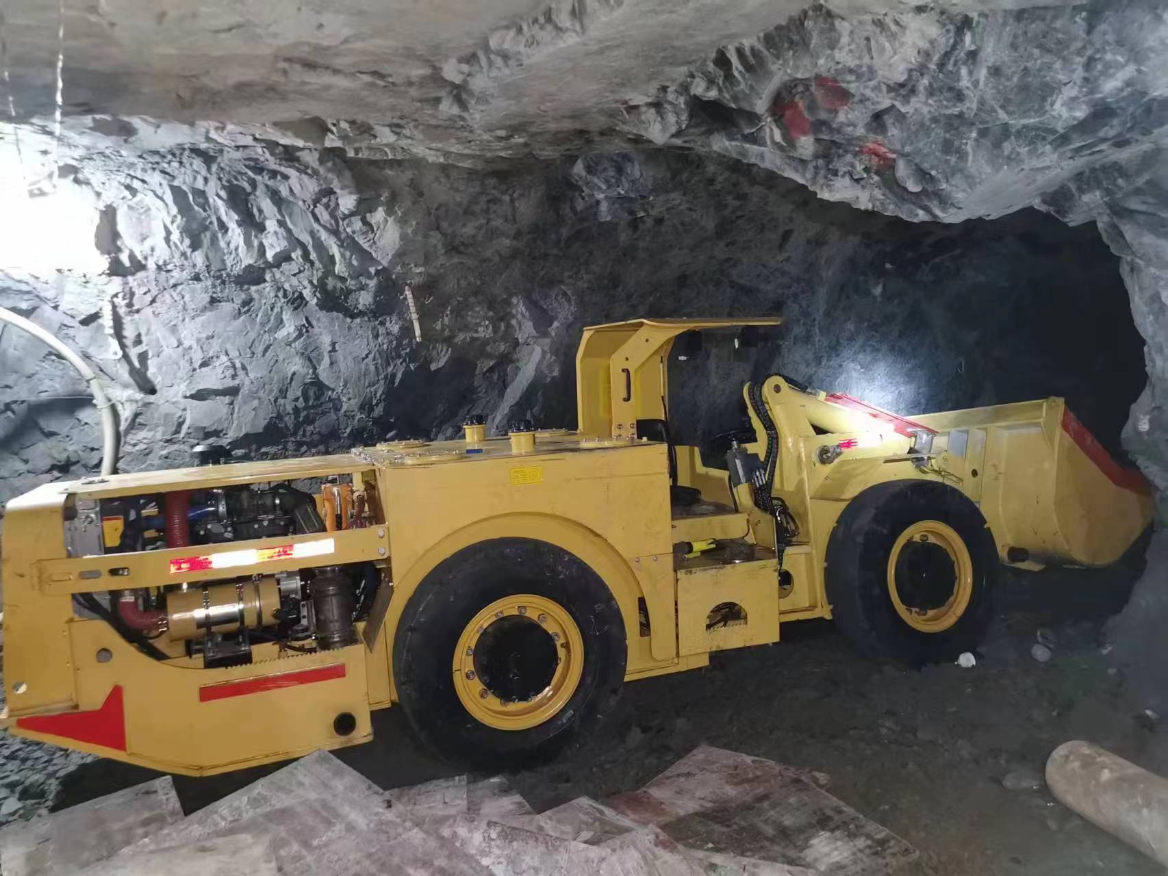 High Quality WJ-1 Diesel Underground Loader Gold Copper Mining Loader Scooptram