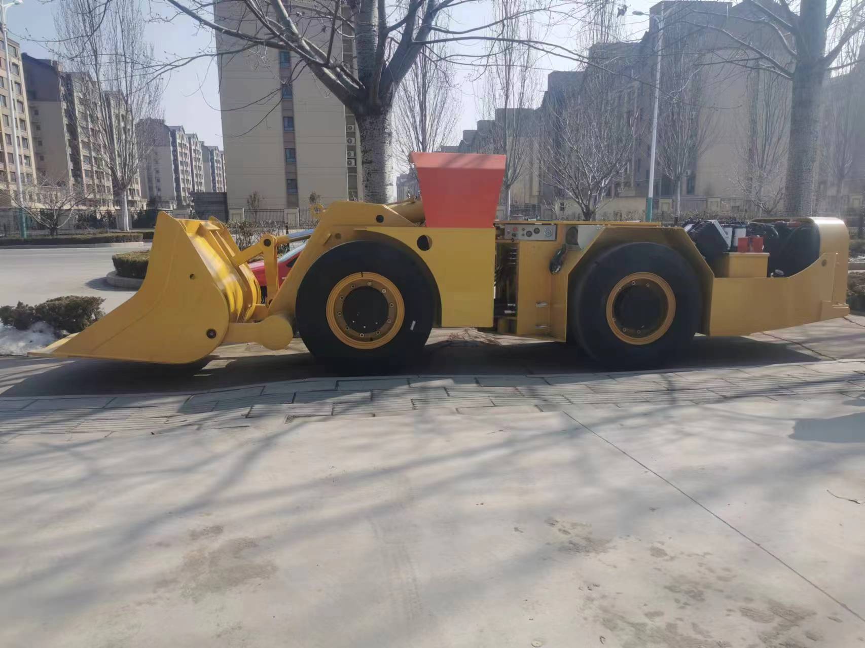 Fault handling measures of hydraulic system of big arm/bucket of 2 cubic scraper in mine